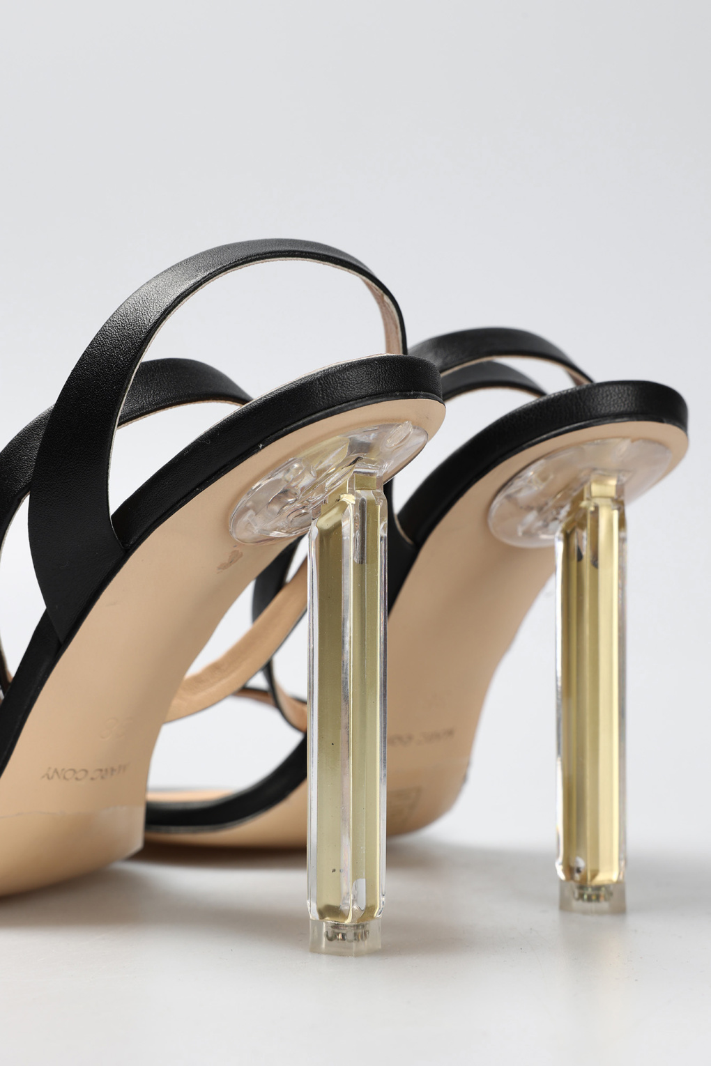 Босоножки  Marc Cony