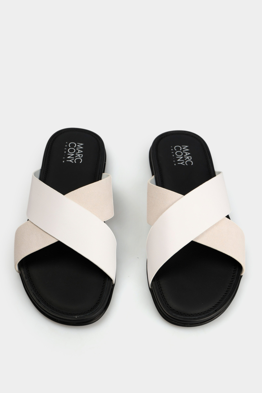 Шлепки Marc Cony