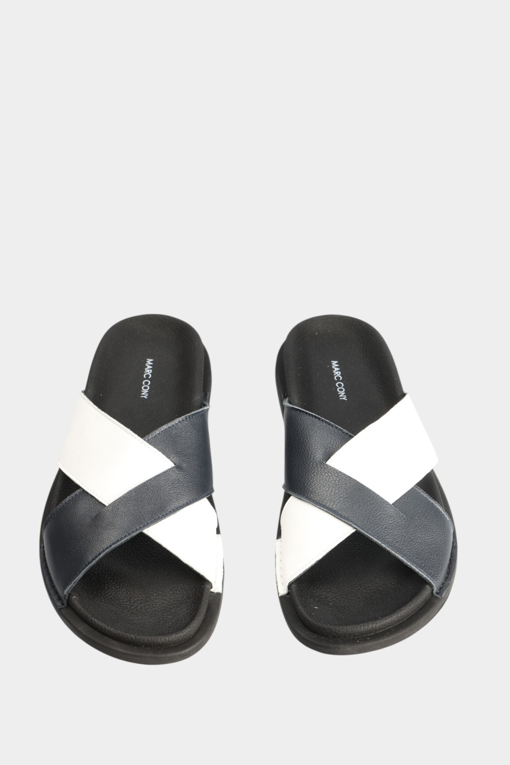 Шлепки Marc Cony