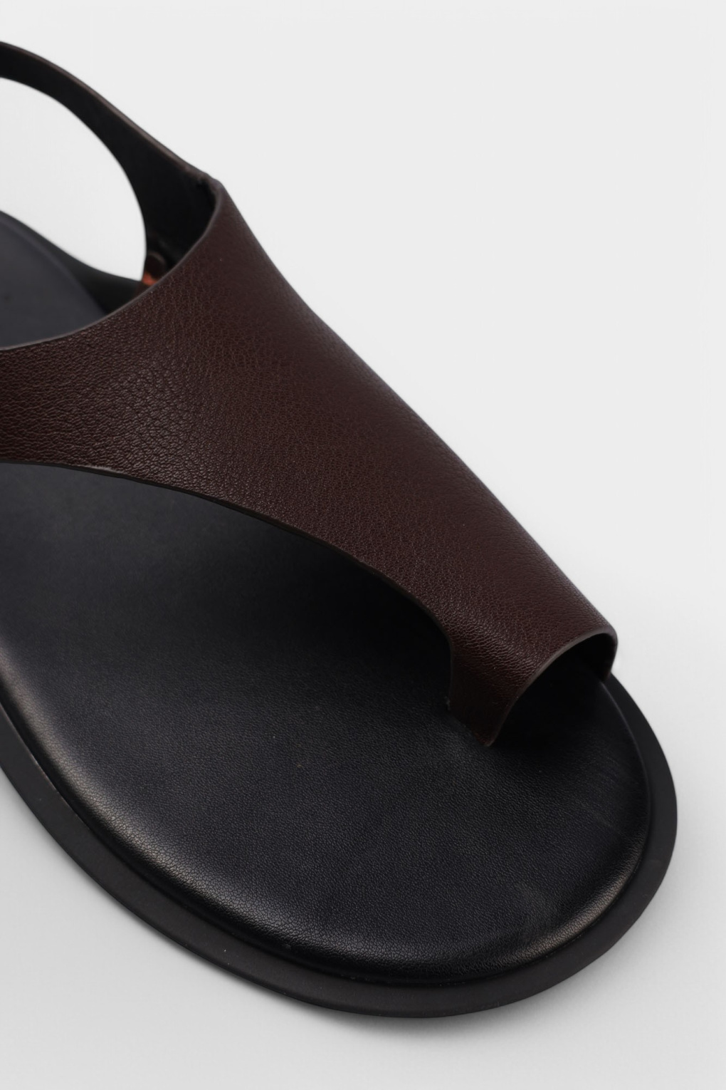 Сандалии Marc Cony