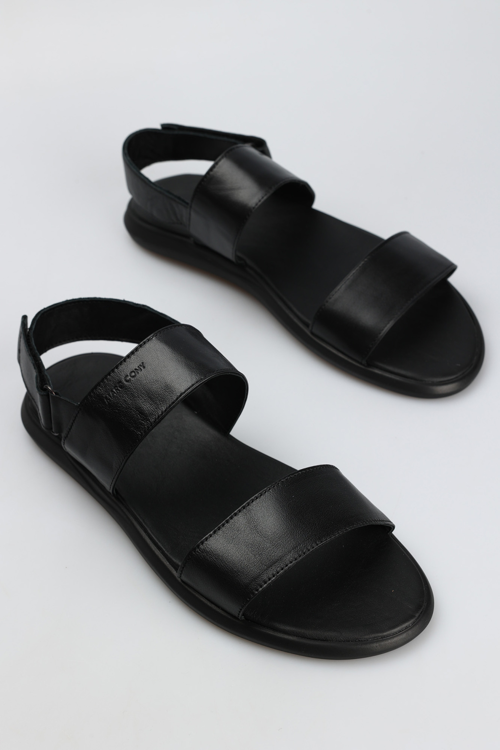 Сандалии Marc Cony