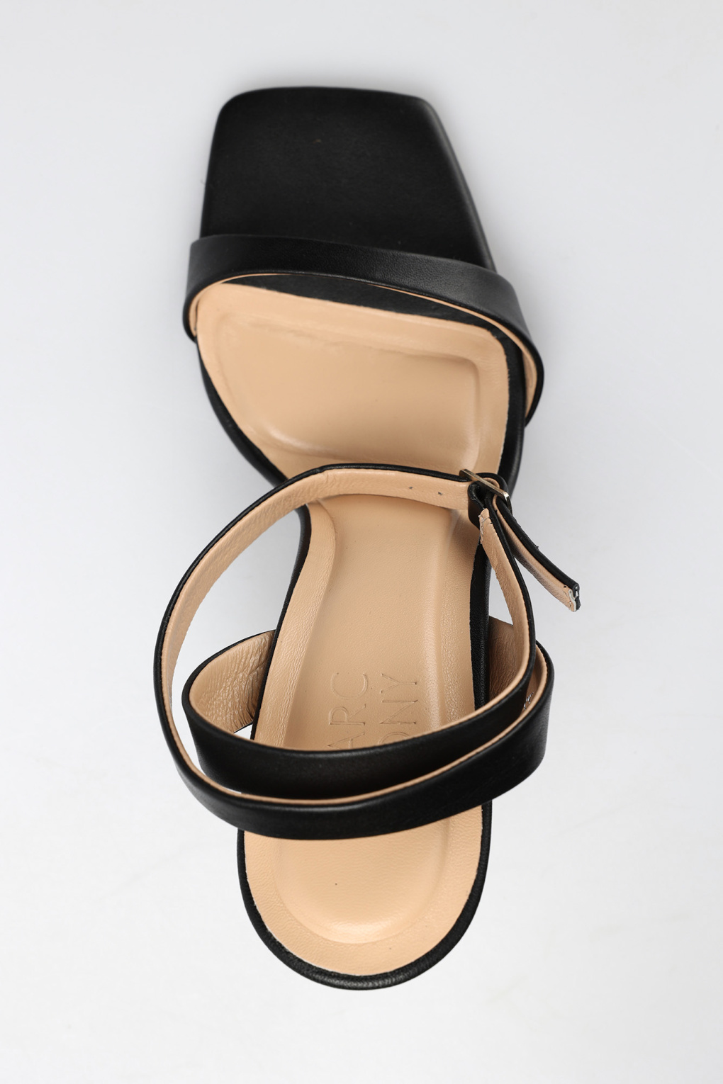 Босоножки  Marc Cony