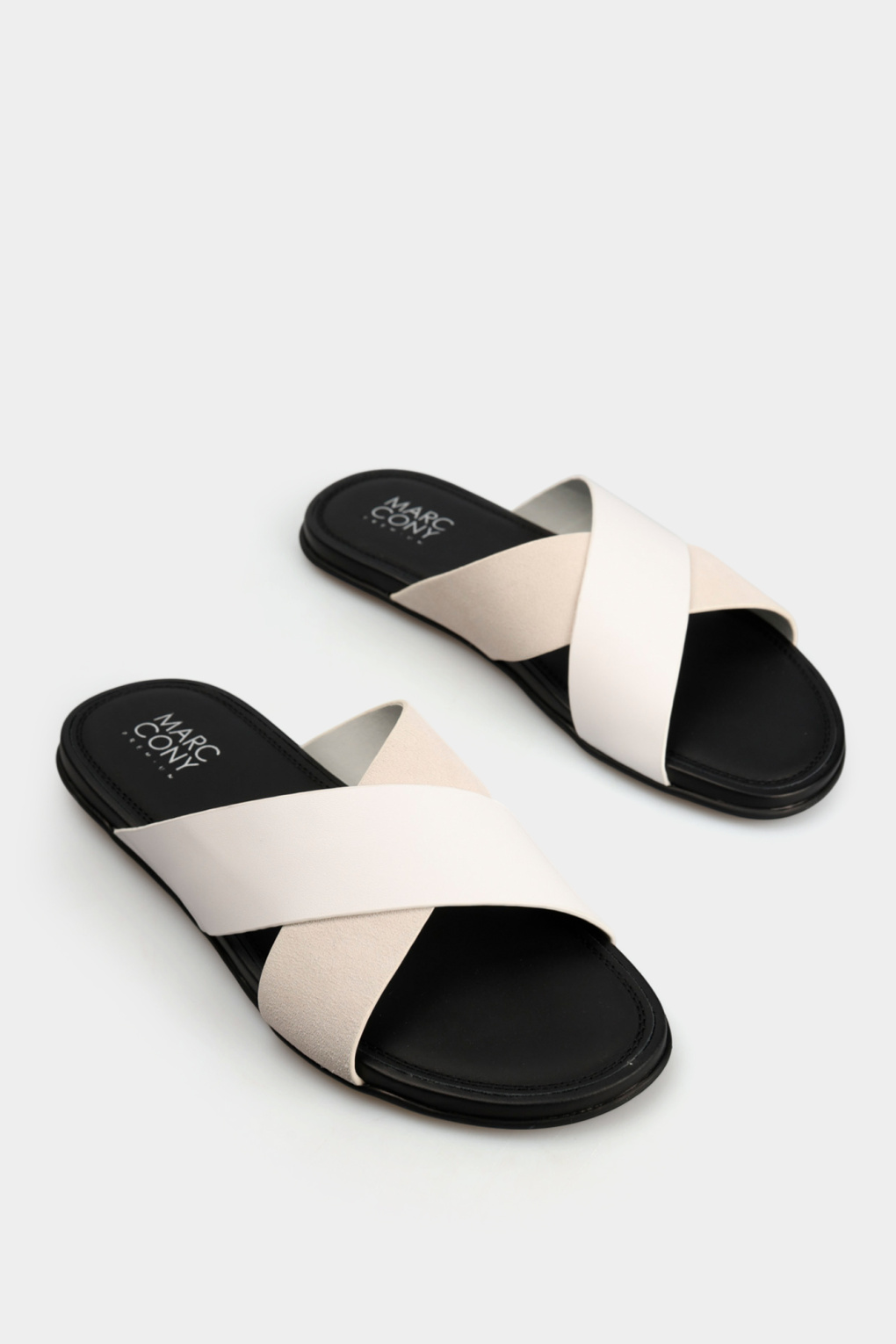 Шлепки Marc Cony
