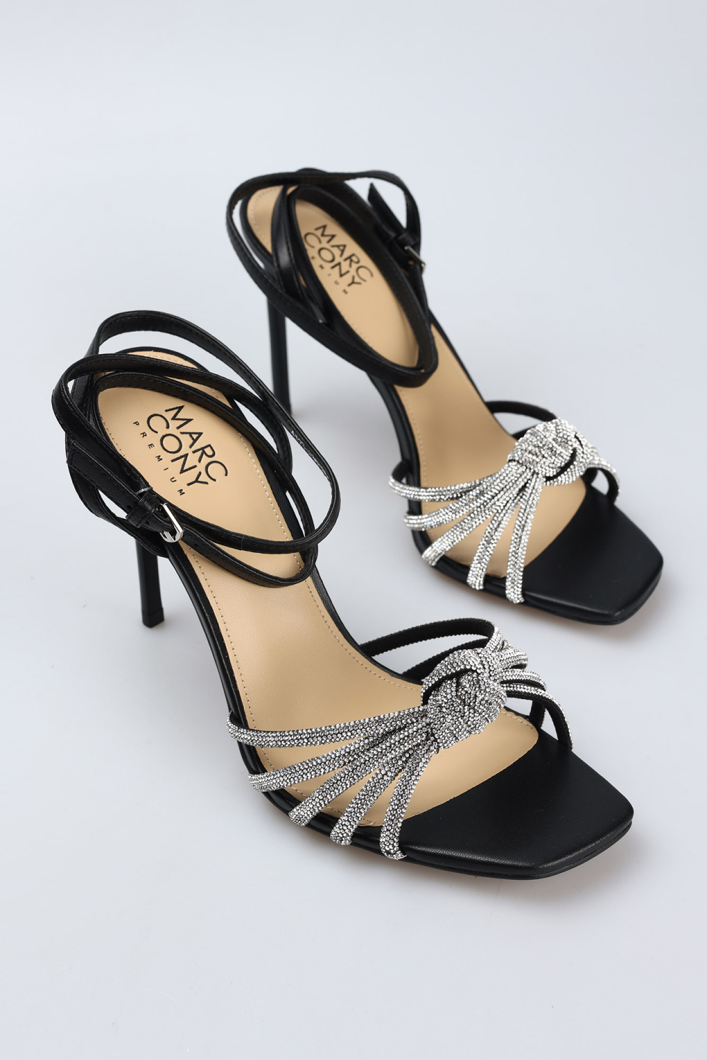 Босоножки Marc Cony