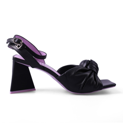 Босоножки на каблуке Graciana