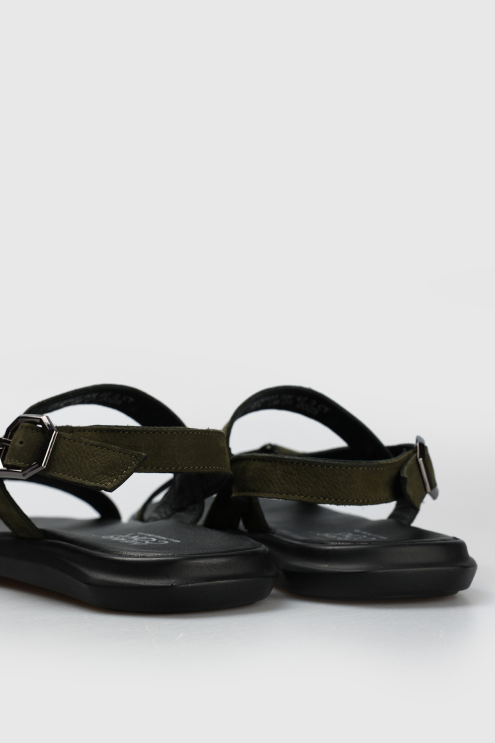 Сандалии Marc Cony