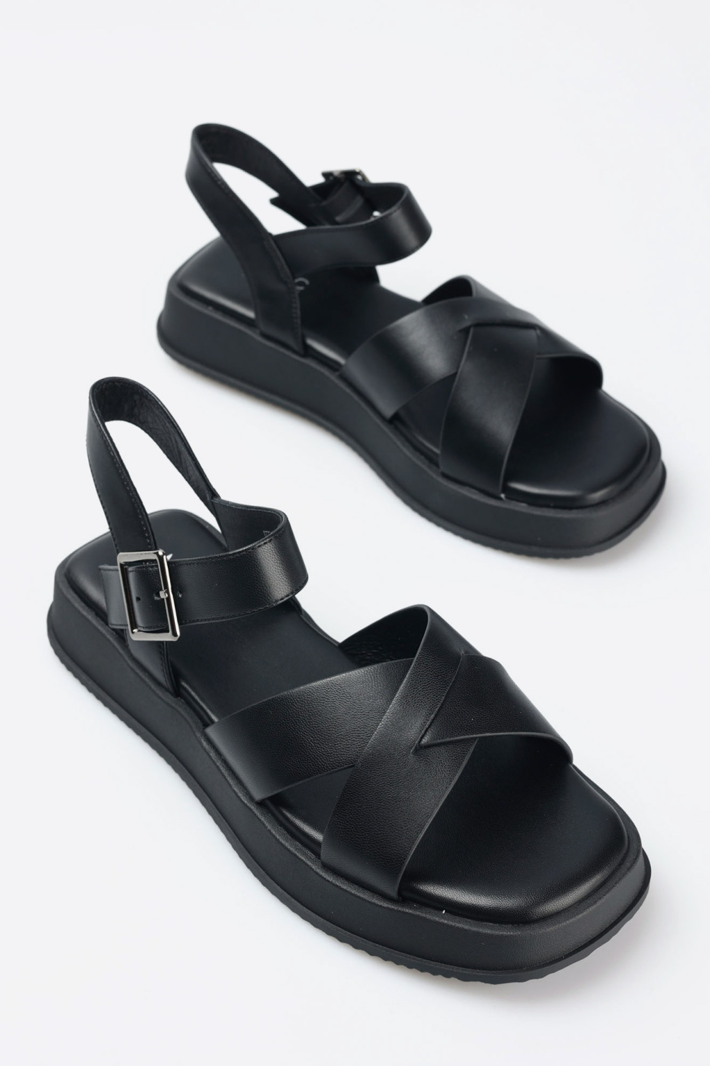 Сандалии Marc Cony