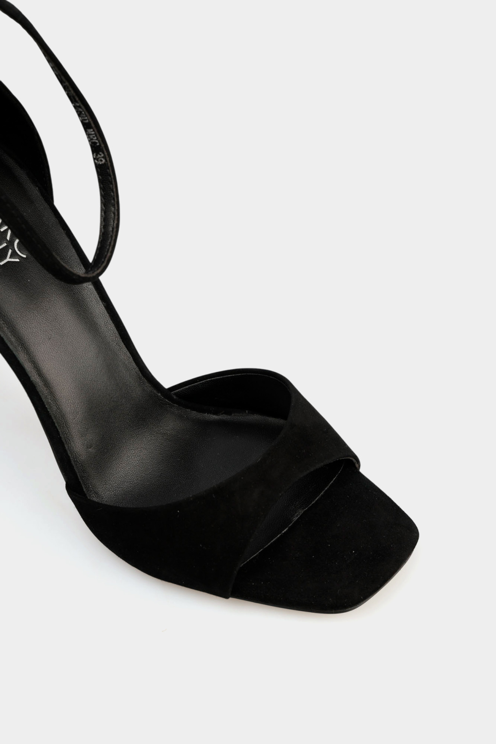 Босоножки Marc Cony