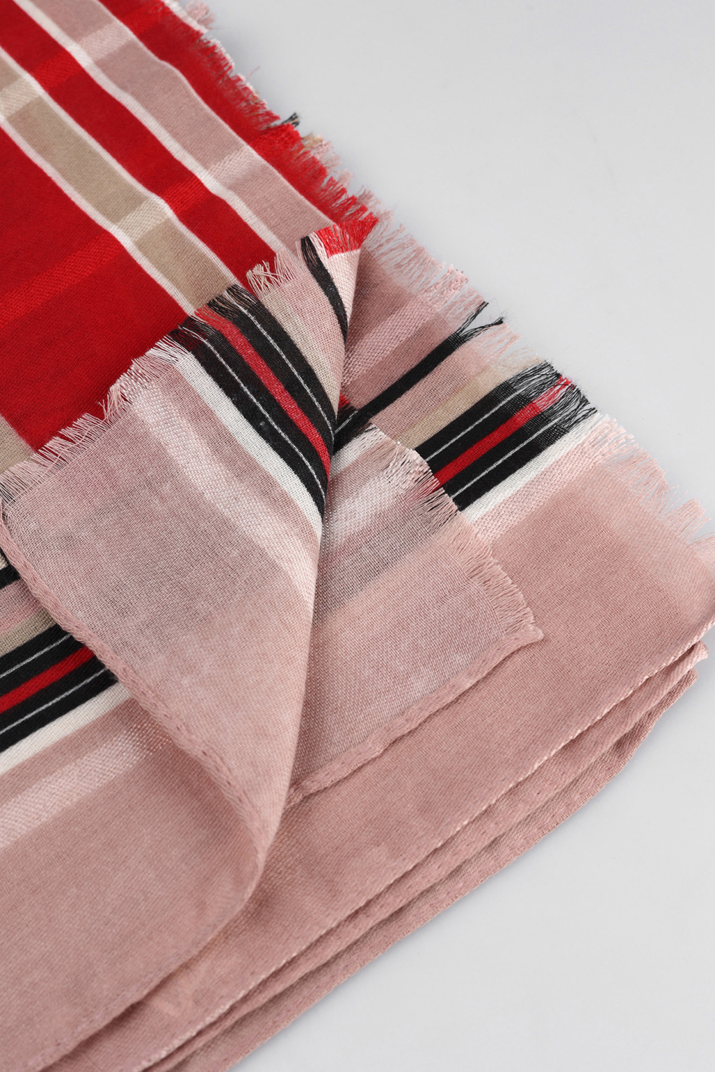 Палантин Marc Cony