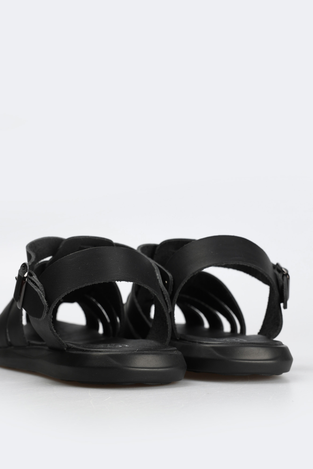 Сандалии Marc Cony