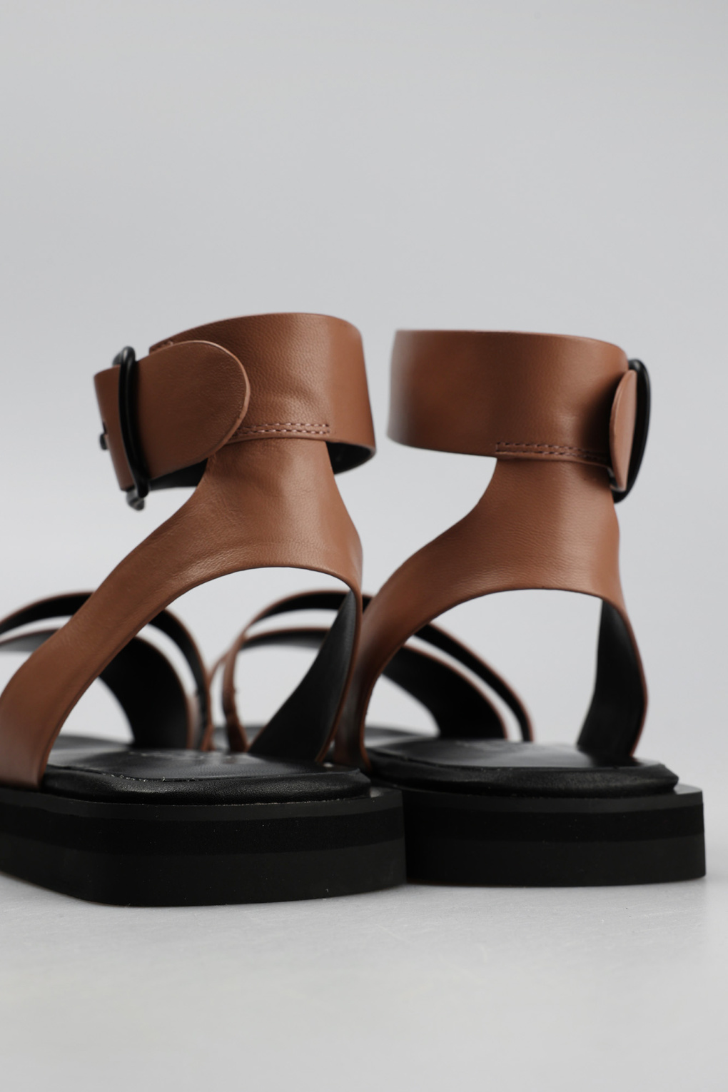 Сандалии Marc Cony