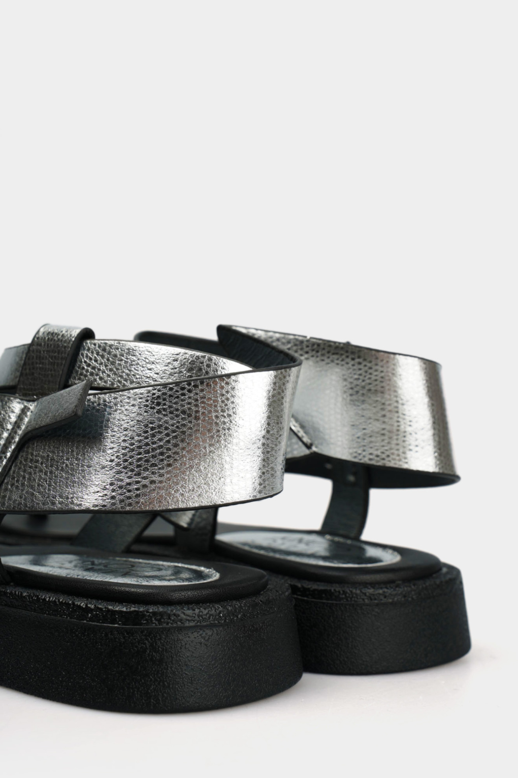 Сандалии Marc Cony